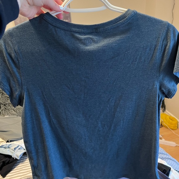 lululemon never worn - Picture 3 of 3